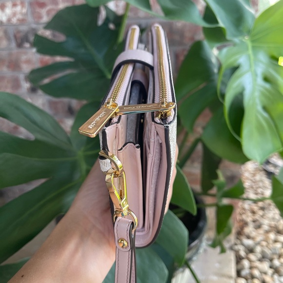 Michael Kors backpack and wallet - Picture 12 of 16